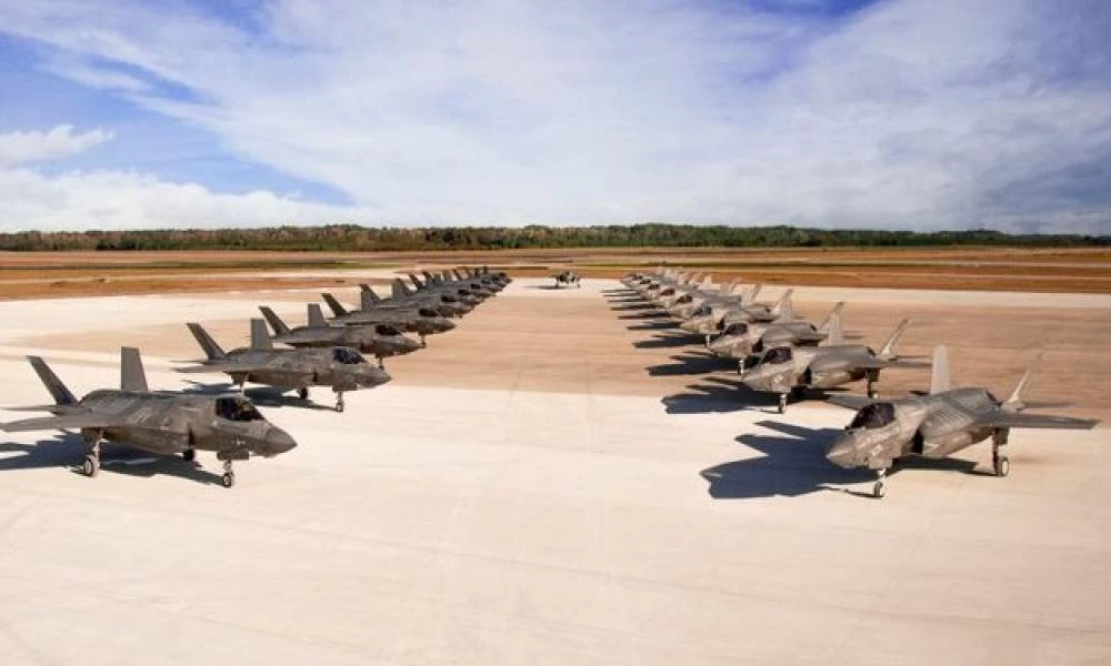 Eπίδειξη ισχύος από το Σώμα Πεζοναυτών των ΗΠΑ με F-35